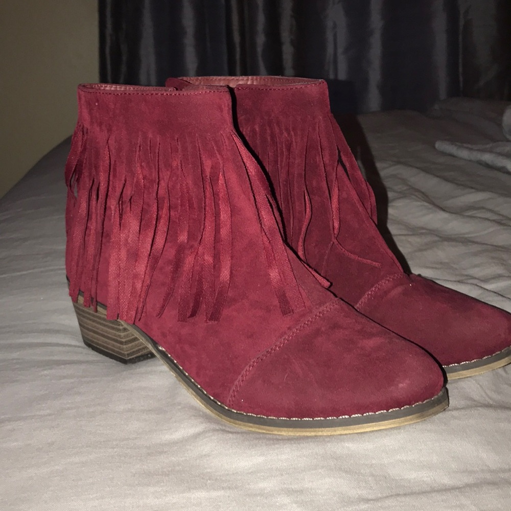 Red heeled booties/ankle boots